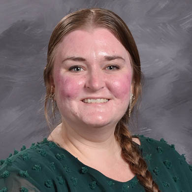 Hannah Damsteegt smiling at the camera.